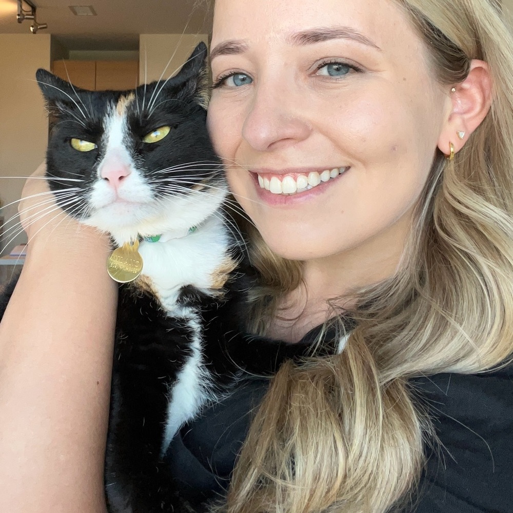 Meet your Posher, Hillary